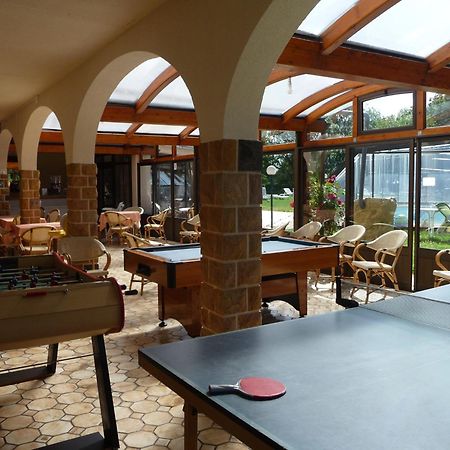 Hotel Logis La Rose Des Vents Volvic Zewnętrze zdjęcie