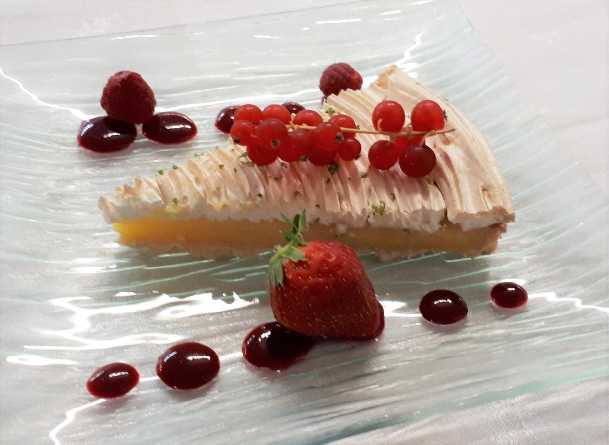 Hotel Logis La Rose Des Vents Volvic Zewnętrze zdjęcie