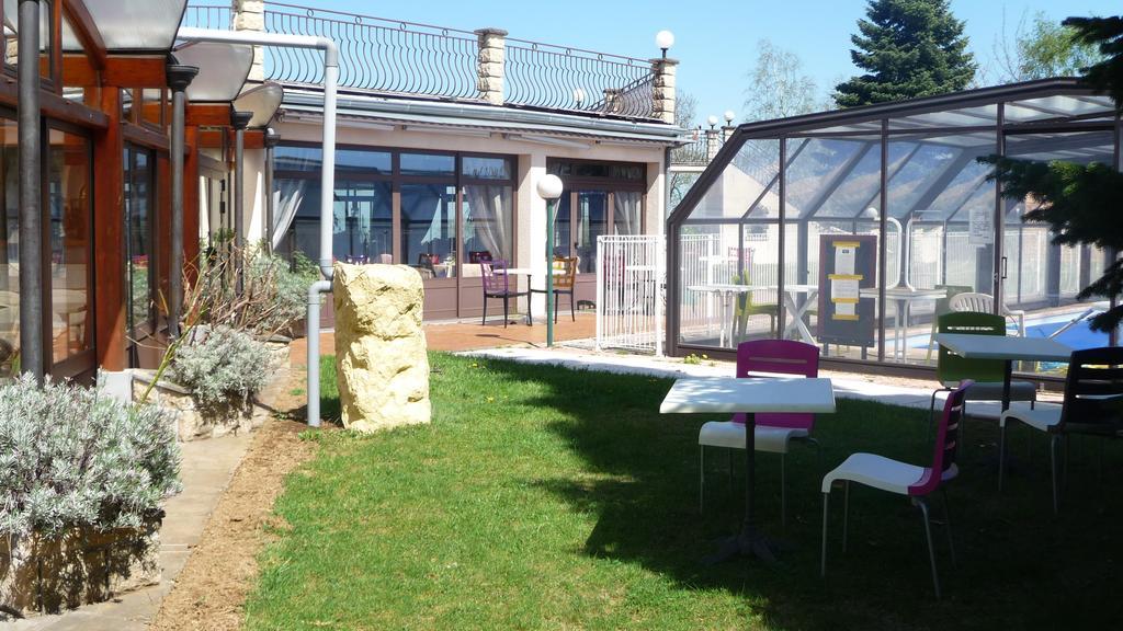 Hotel Logis La Rose Des Vents Volvic Zewnętrze zdjęcie