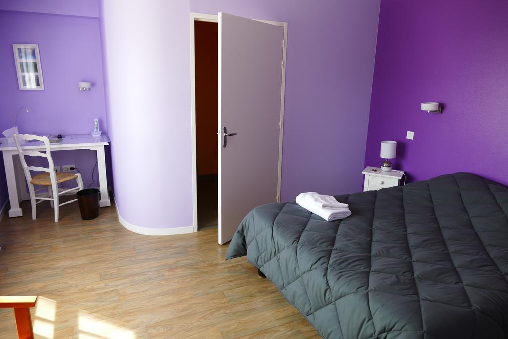 Hotel Logis La Rose Des Vents Volvic Pokój zdjęcie