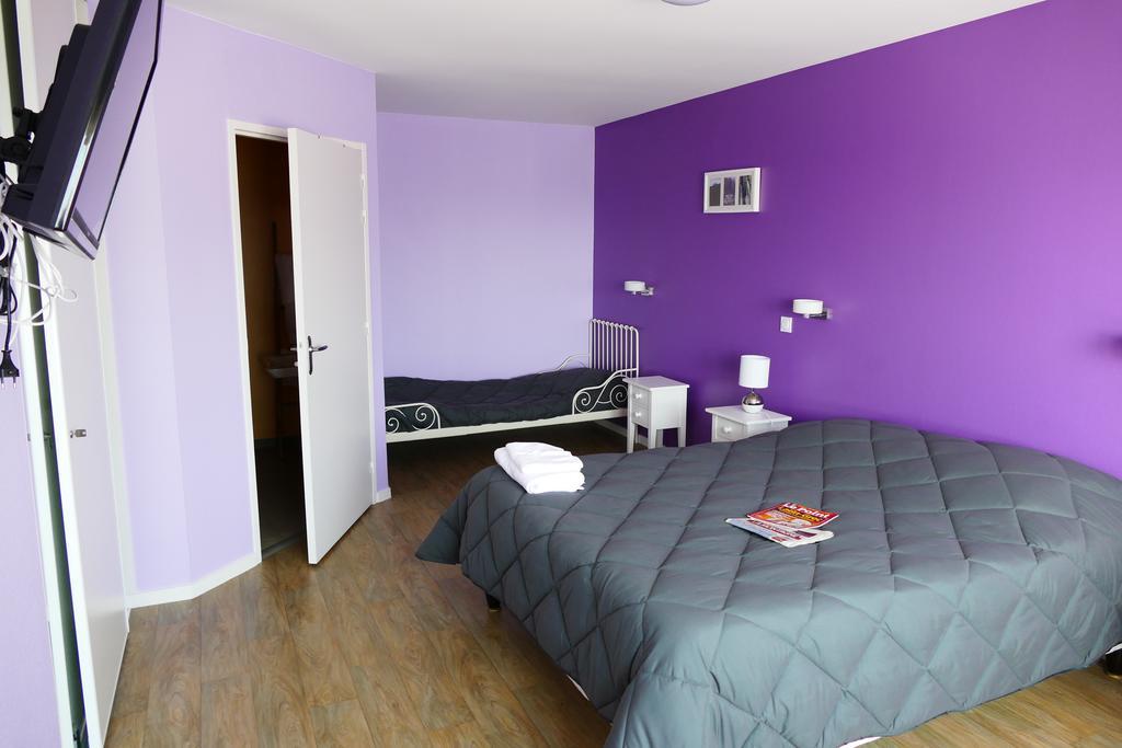 Hotel Logis La Rose Des Vents Volvic Pokój zdjęcie