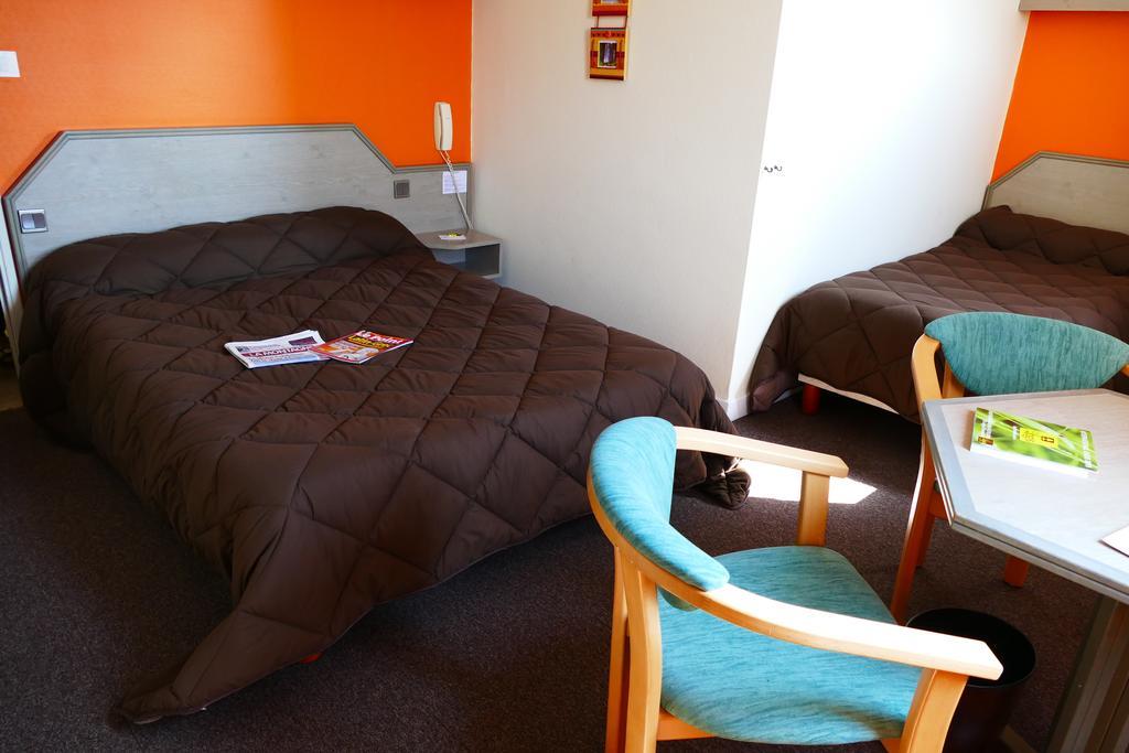 Hotel Logis La Rose Des Vents Volvic Pokój zdjęcie