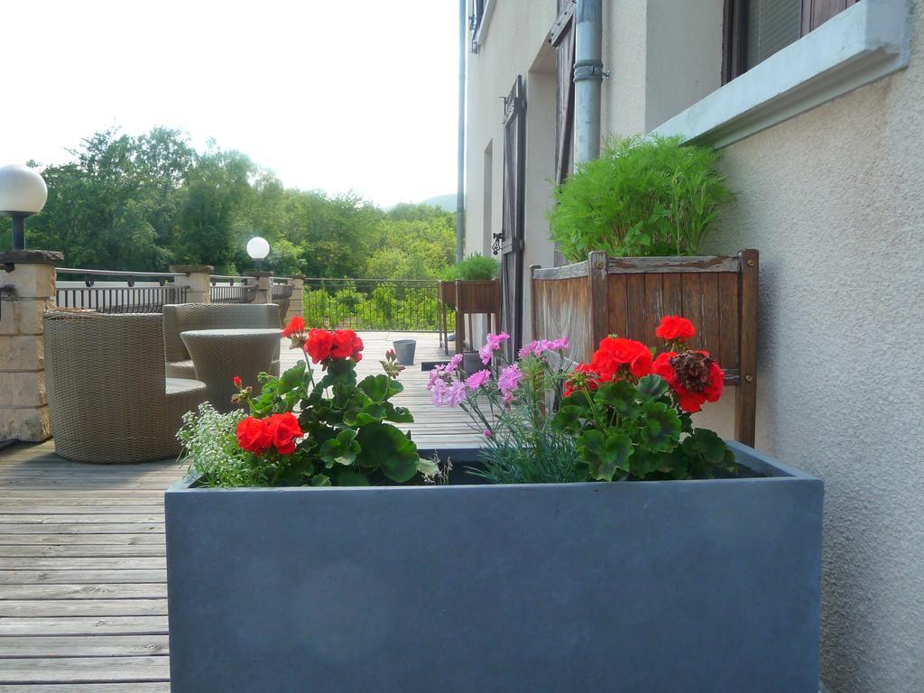 Hotel Logis La Rose Des Vents Volvic Zewnętrze zdjęcie