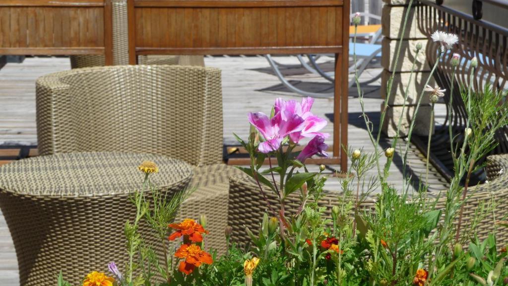 Hotel Logis La Rose Des Vents Volvic Pokój zdjęcie