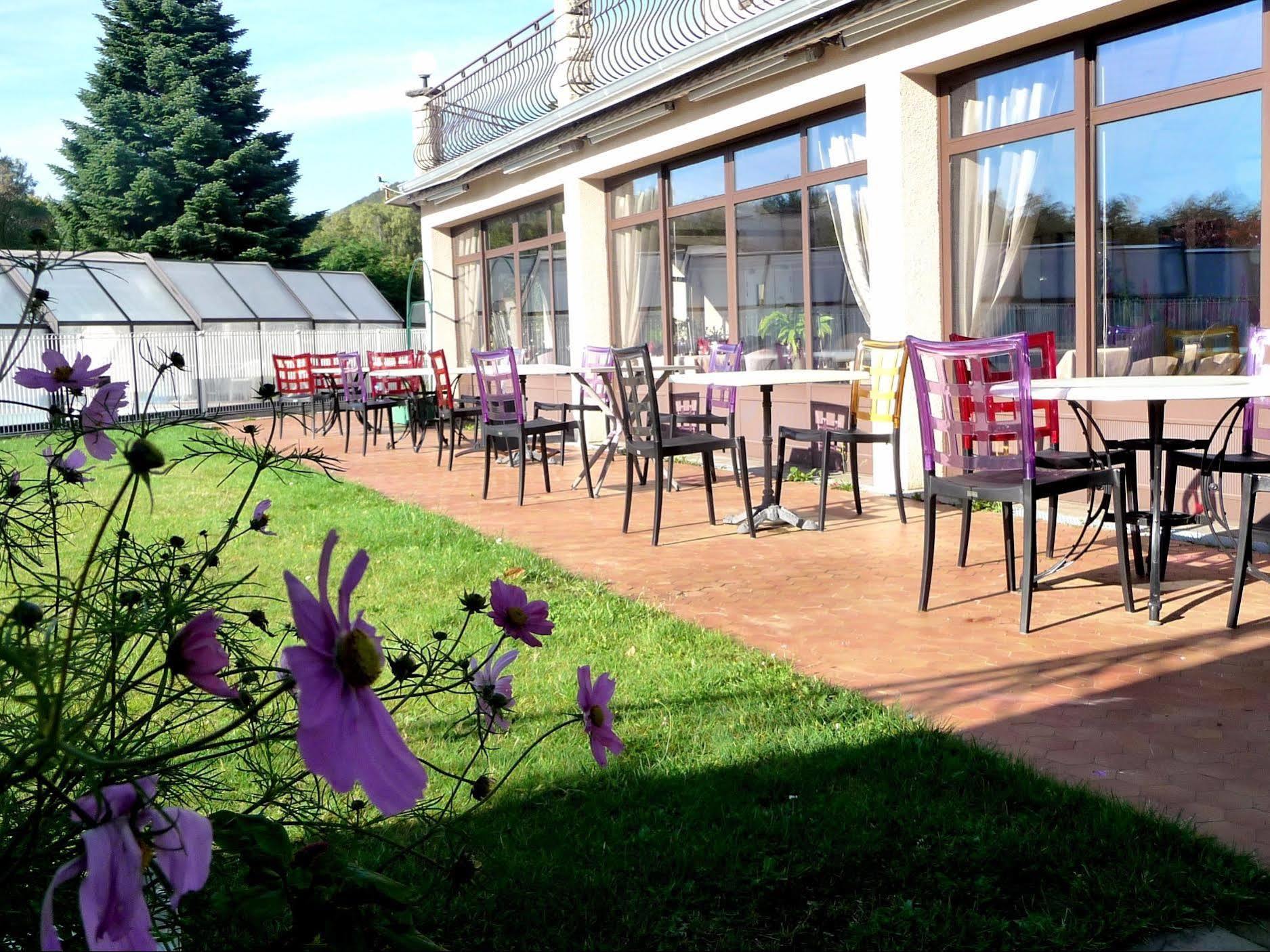 Hotel Logis La Rose Des Vents Volvic Zewnętrze zdjęcie