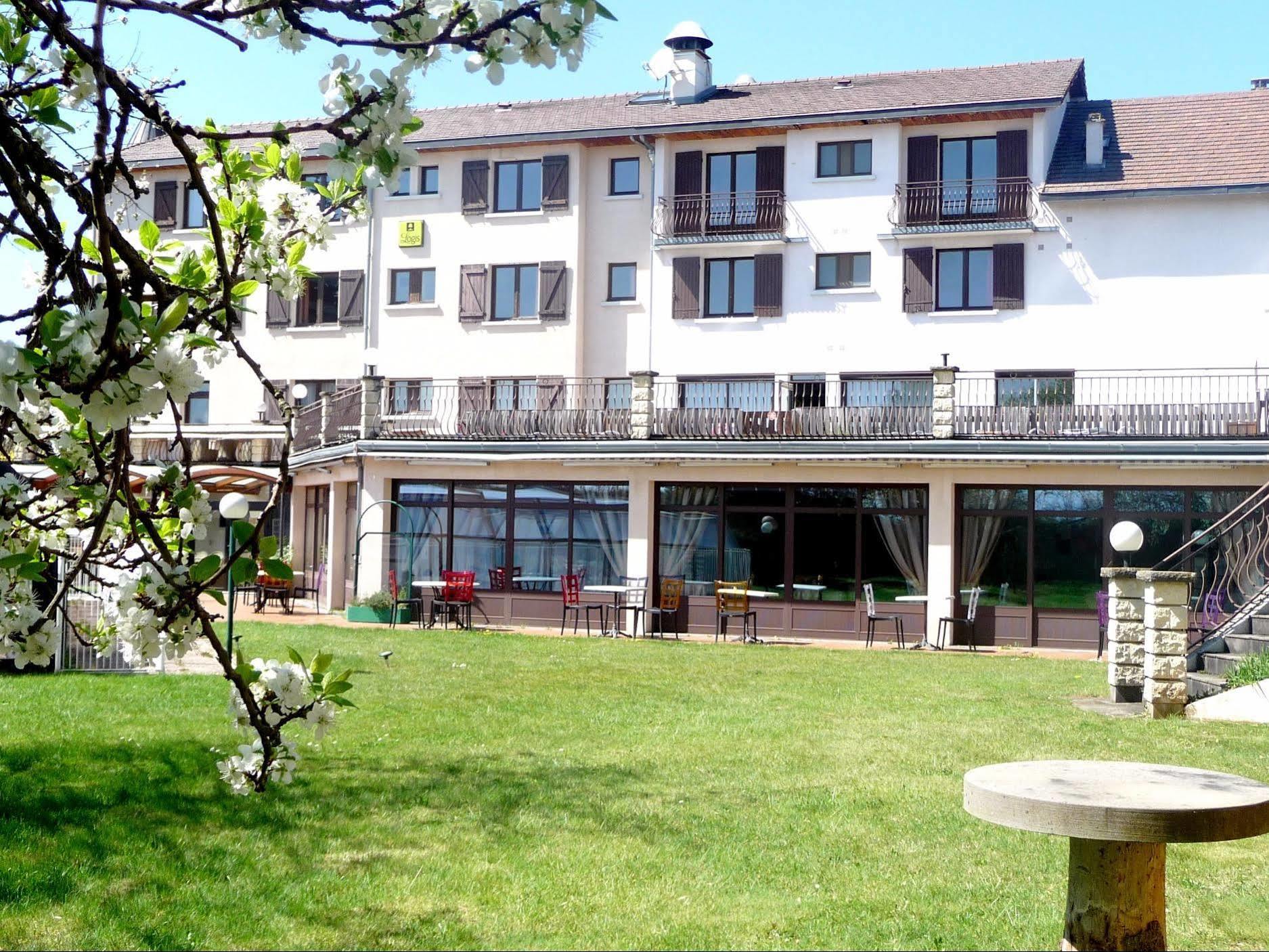 Hotel Logis La Rose Des Vents Volvic Zewnętrze zdjęcie