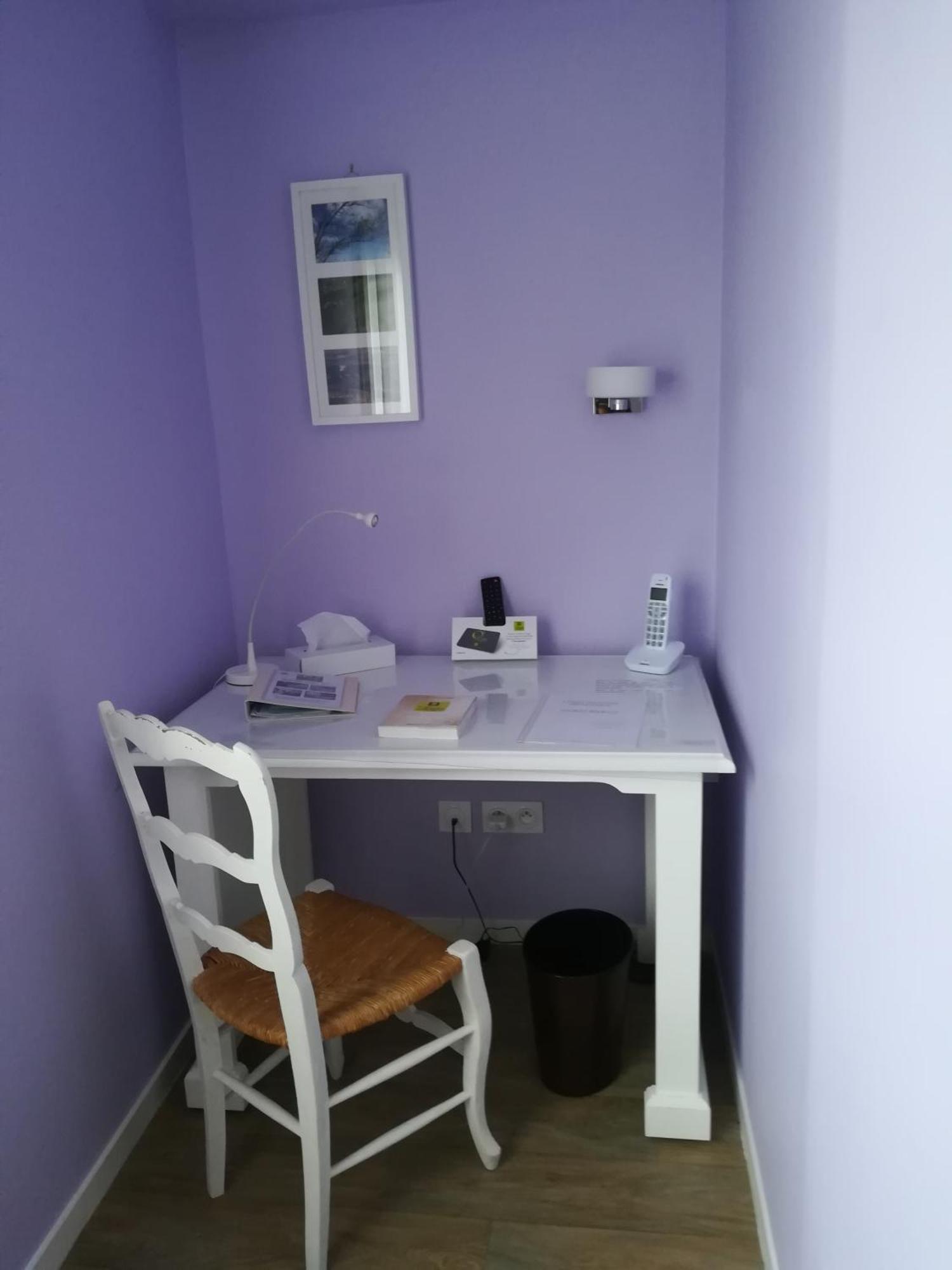 Hotel Logis La Rose Des Vents Volvic Zewnętrze zdjęcie