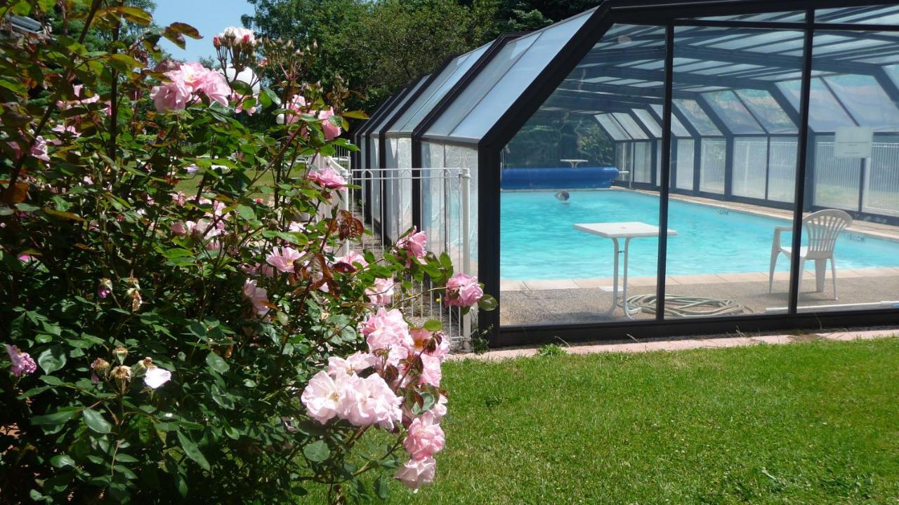 Hotel Logis La Rose Des Vents Volvic Zewnętrze zdjęcie